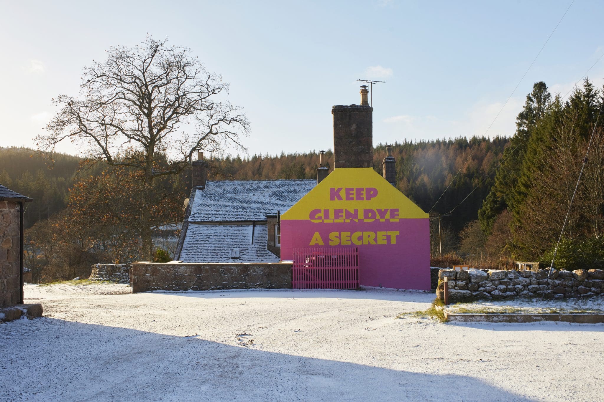 "Keep Glen Dye a Secret'