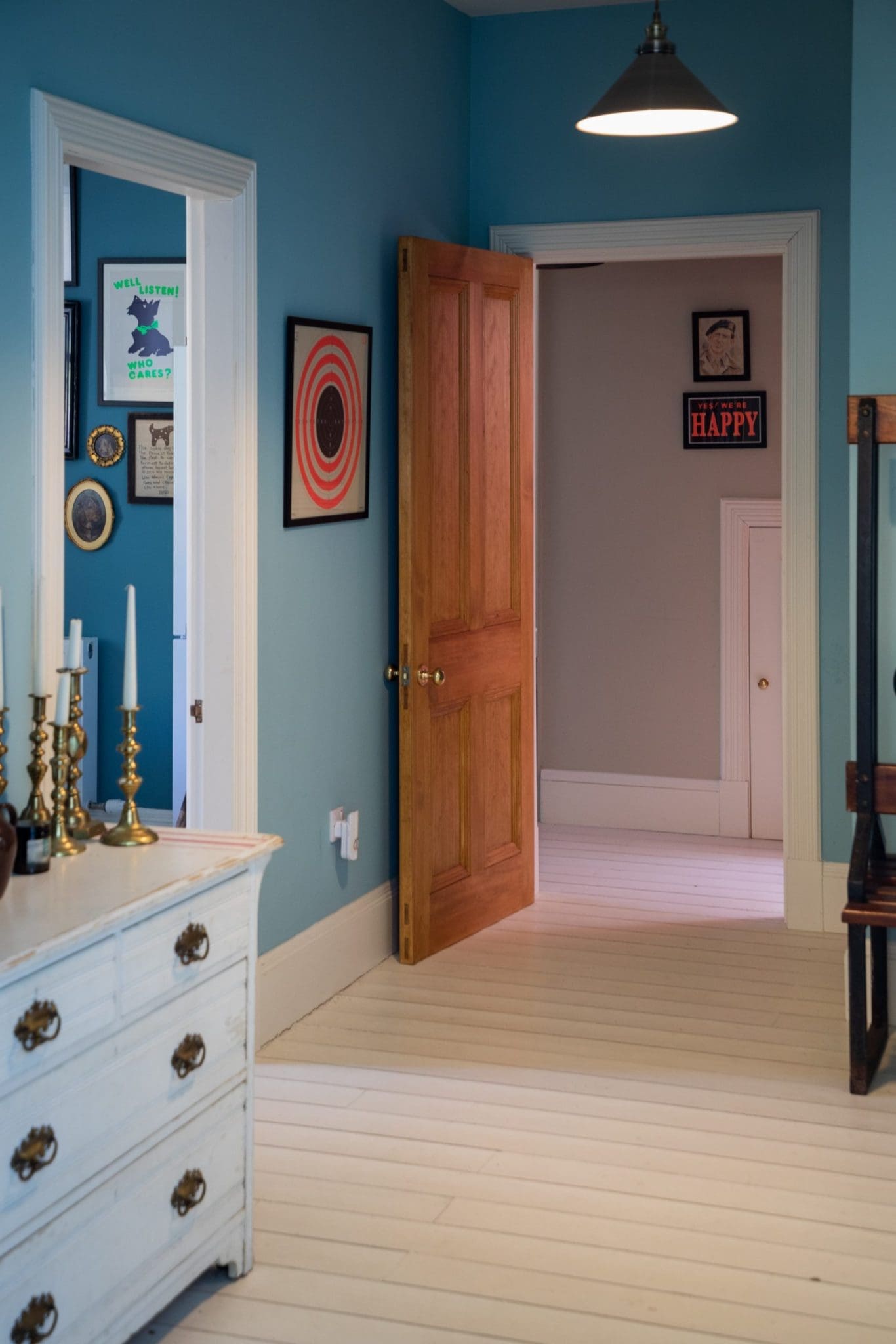 Photo taken of the interior of the North Lodge Cabin, Showcasing its bright colours and cosy finishings.